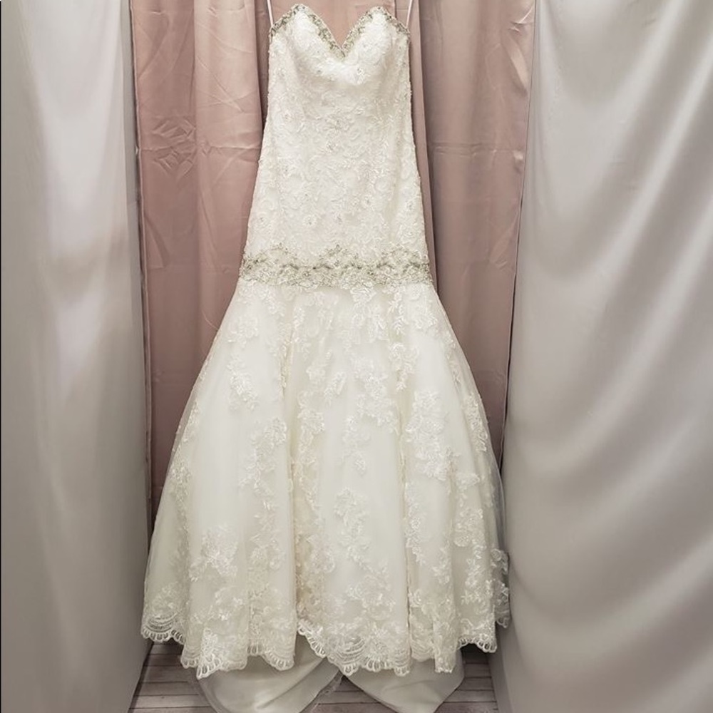 Allure sweetheart beaded wedding dress